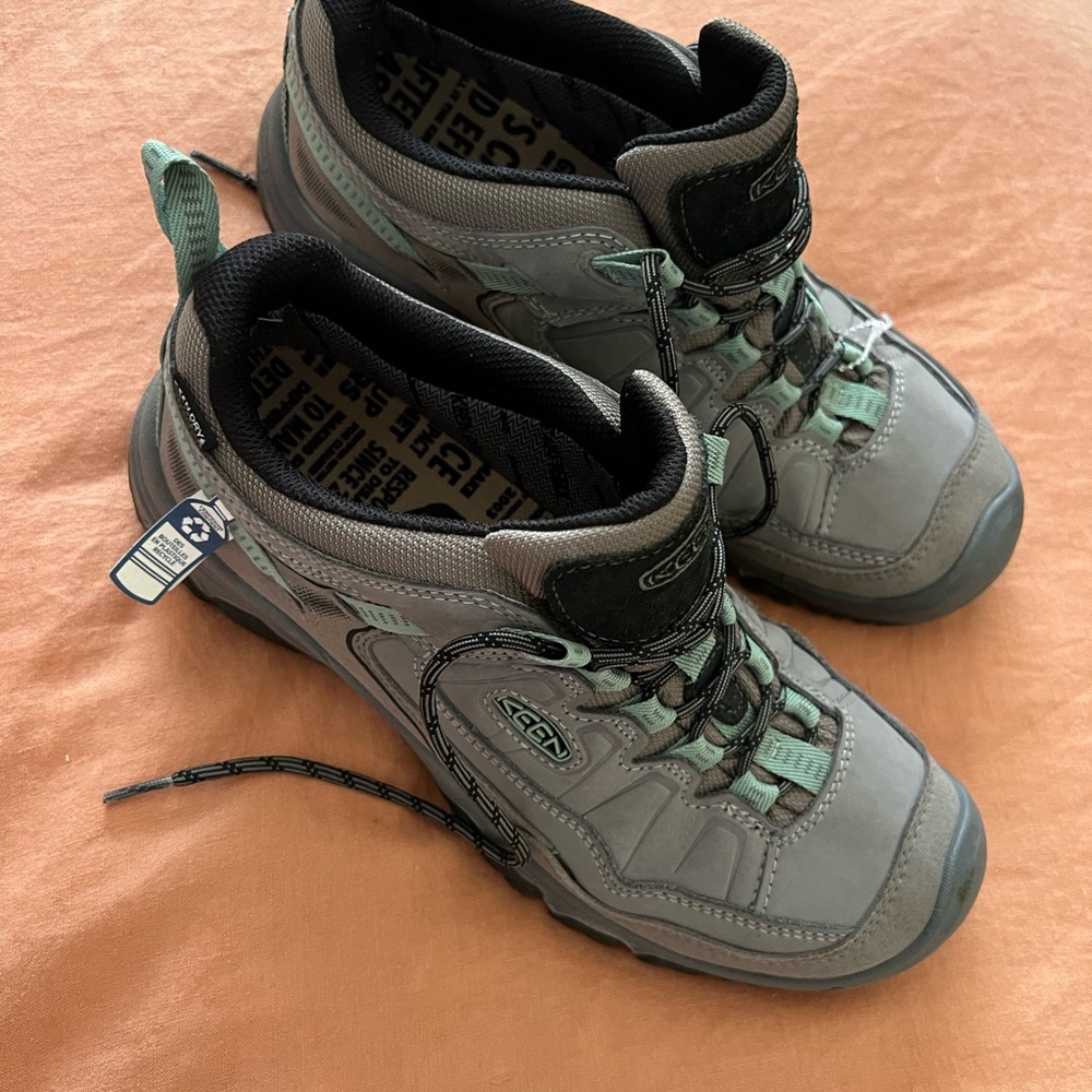 Keen Targhee IV Waterproof Hiking Shoes - Women's Size 10.5 Alloy/Granite Green